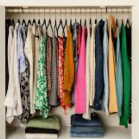 Random Outfit - Picture 1 of 1